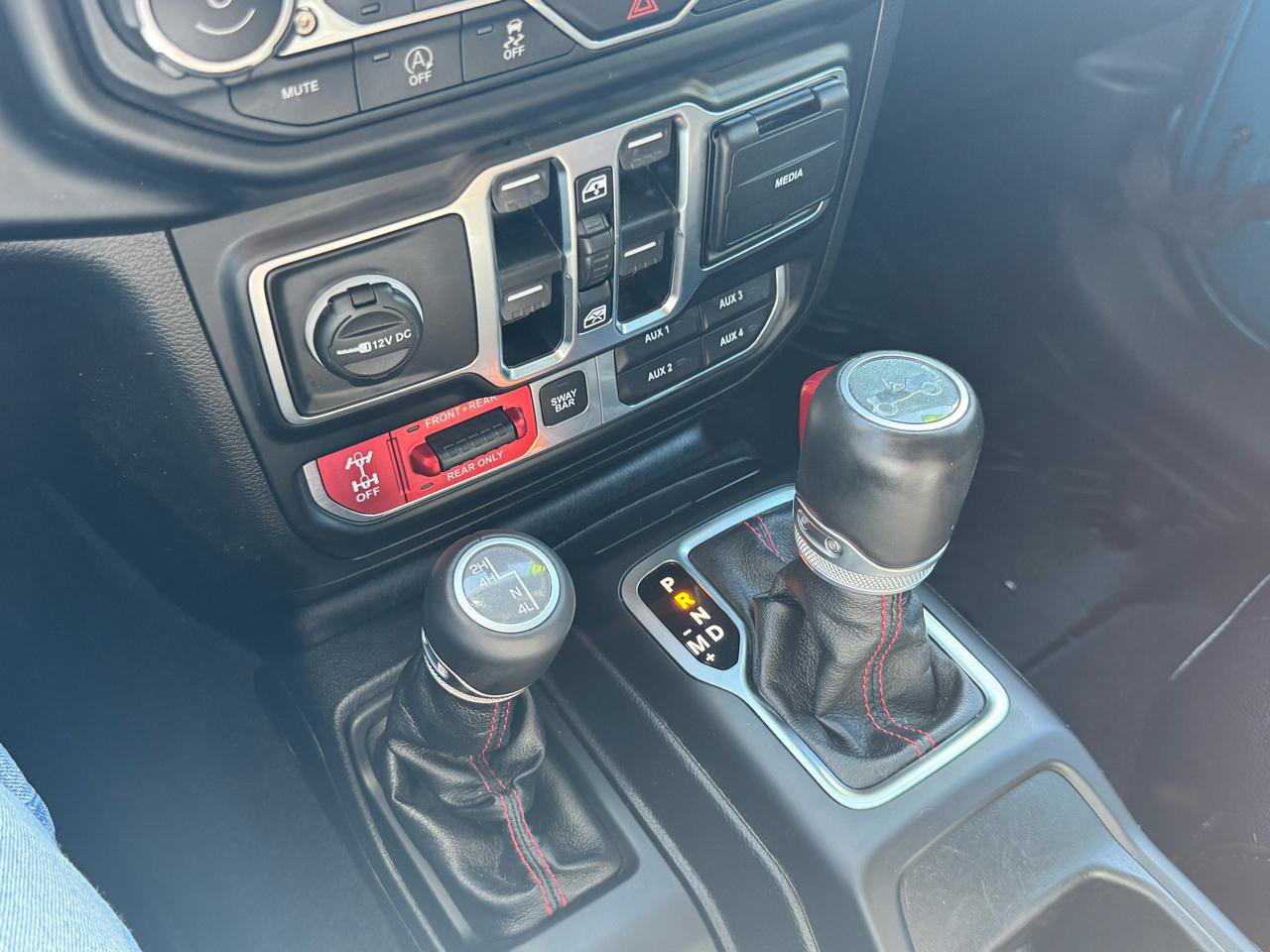 Used 2020 Jeep Wrangler Unlimited Rubicon AWD/4WD image 30