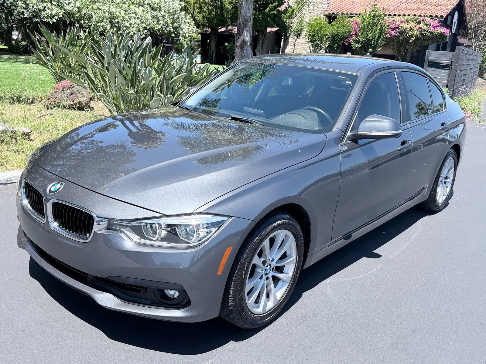 Used 2018 BMW 320i Sedan