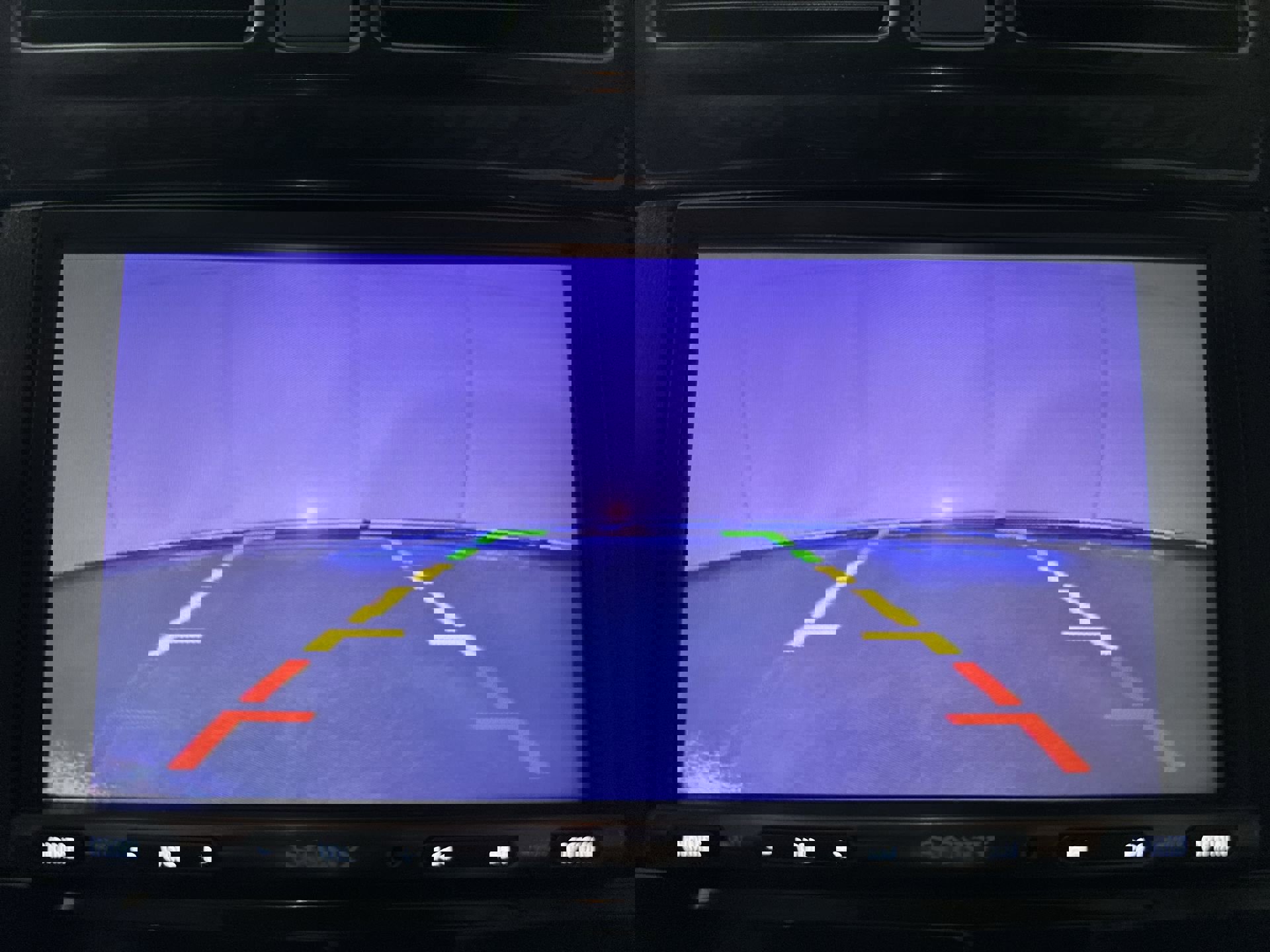 Used 2017 Nissan Versa Note SV image 21