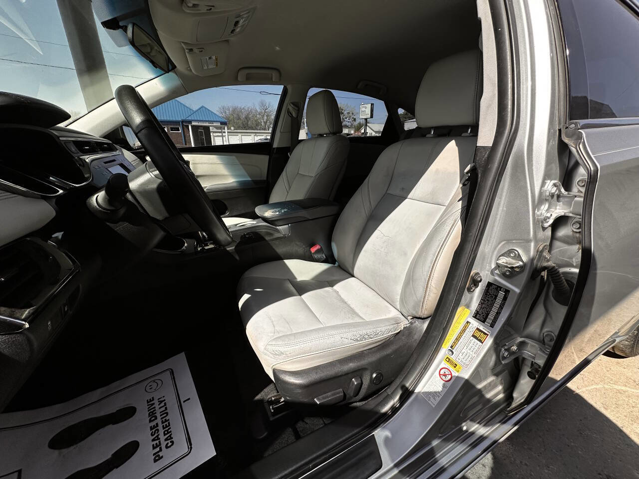 Used 2014 Toyota Avalon XLE image 11