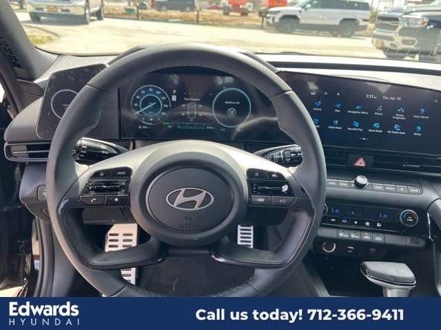 New 2025 Hyundai Elantra SEL image 12