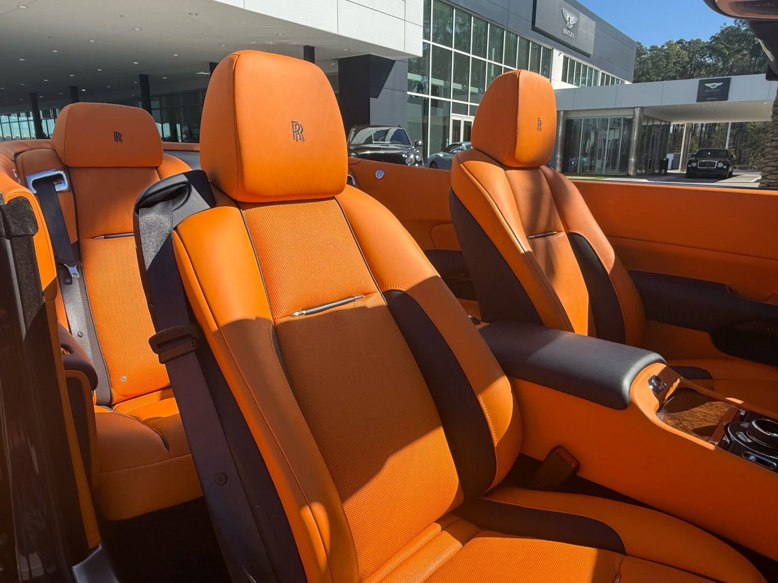 Used 2018 Rolls-Royce Dawn image 55