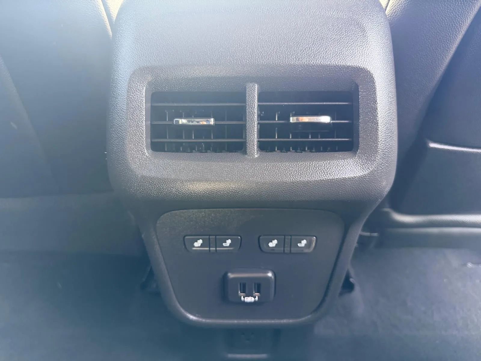 Used 2019 GMC Terrain Denali w/ Advanced Safety Package AWD/4WD image 29