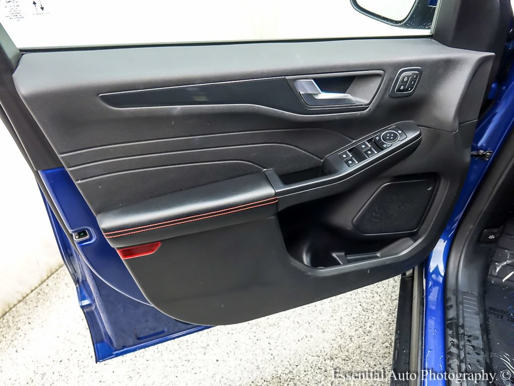 Used 2023 Ford Escape ST-Line Elite AWD/4WD image 18
