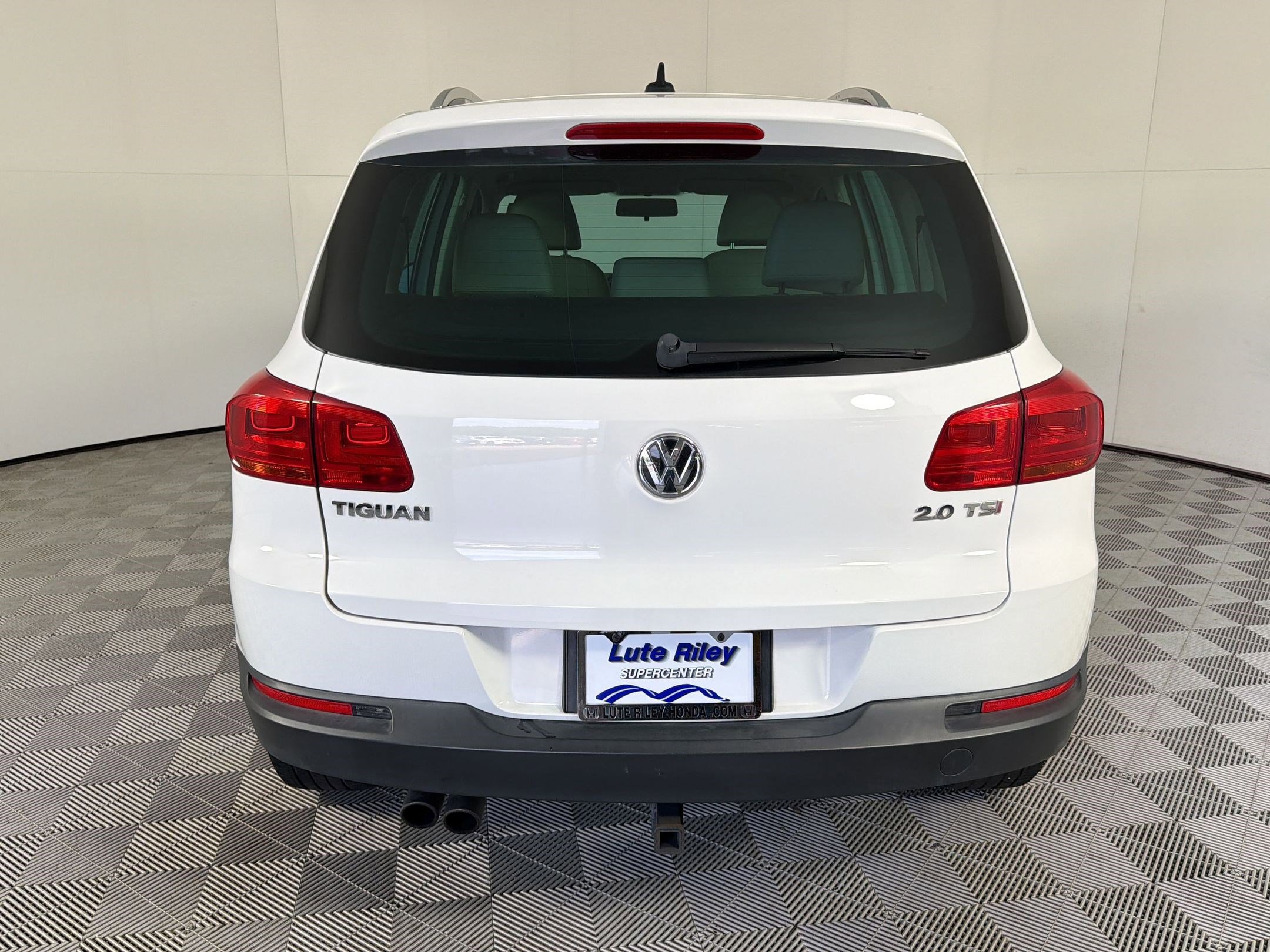 Used 2012 Volkswagen Tiguan SE FWD image 10