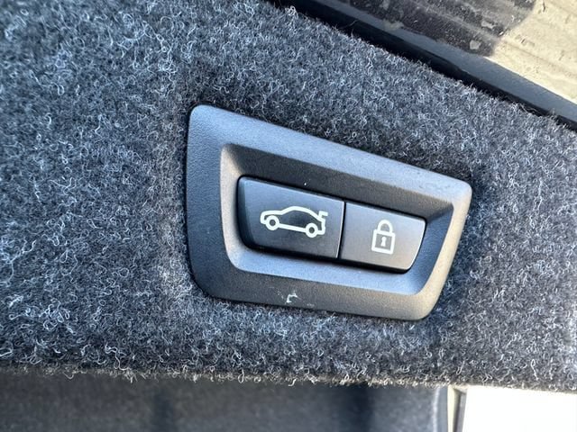 Used 2019 BMW 540i w/ Convenience Package RWD image 36