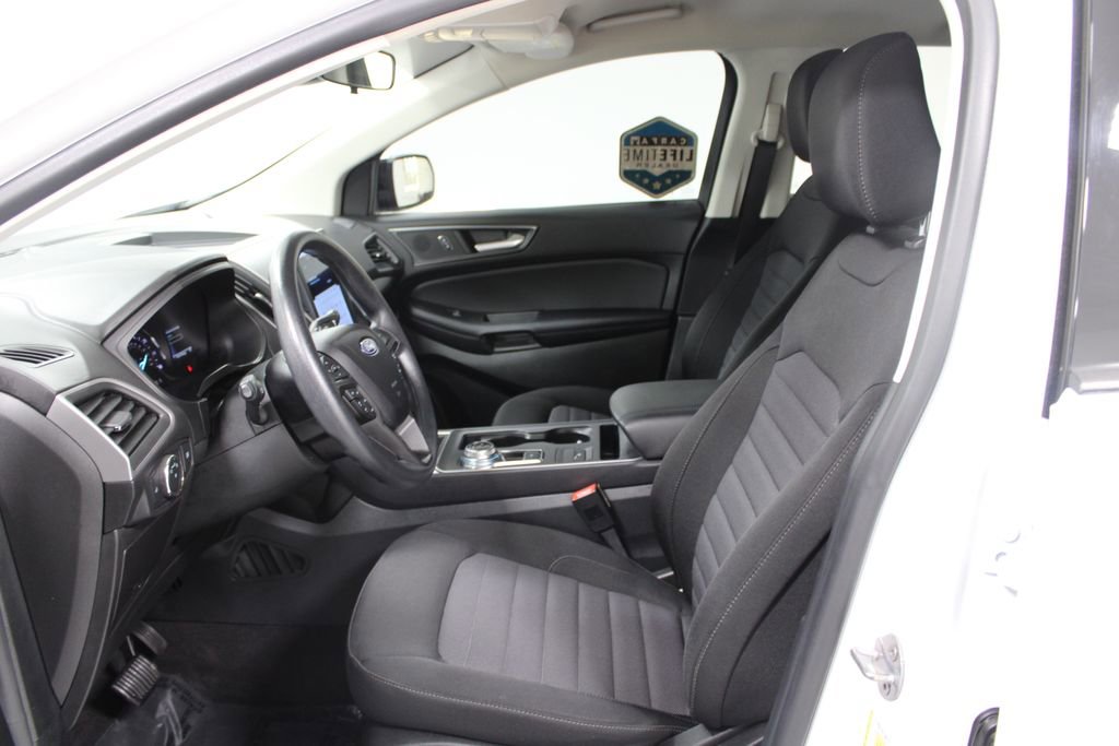 Used 2022 Ford Edge SE w/ Black Appearance Package image 19