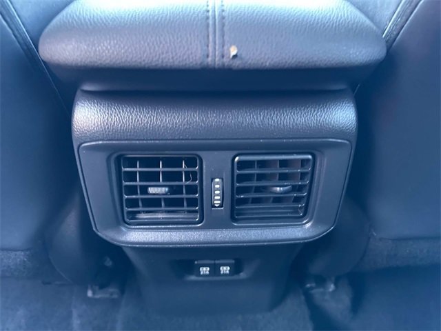 Used 2021 Toyota RAV4 XLE Premium image 12