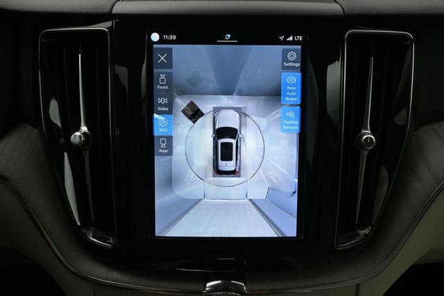 Used 2024 Volvo XC60 B5 Plus w/ Protection Package Premier AWD/4WD image 20