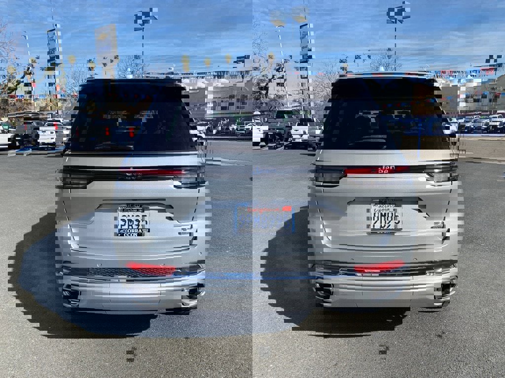 Used 2022 Jeep Grand Cherokee Overland image 10