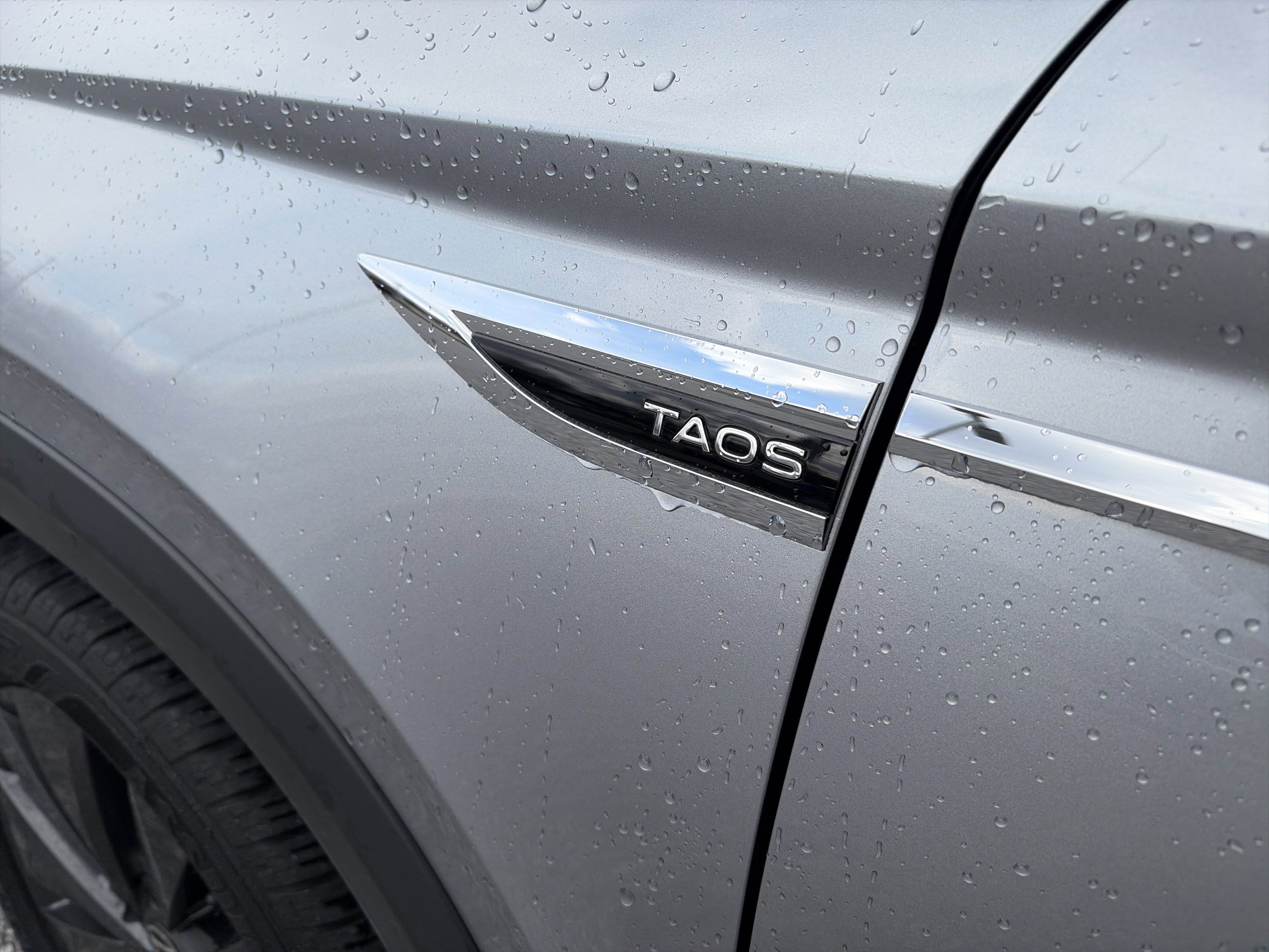 Used 2024 Volkswagen Taos S image 8