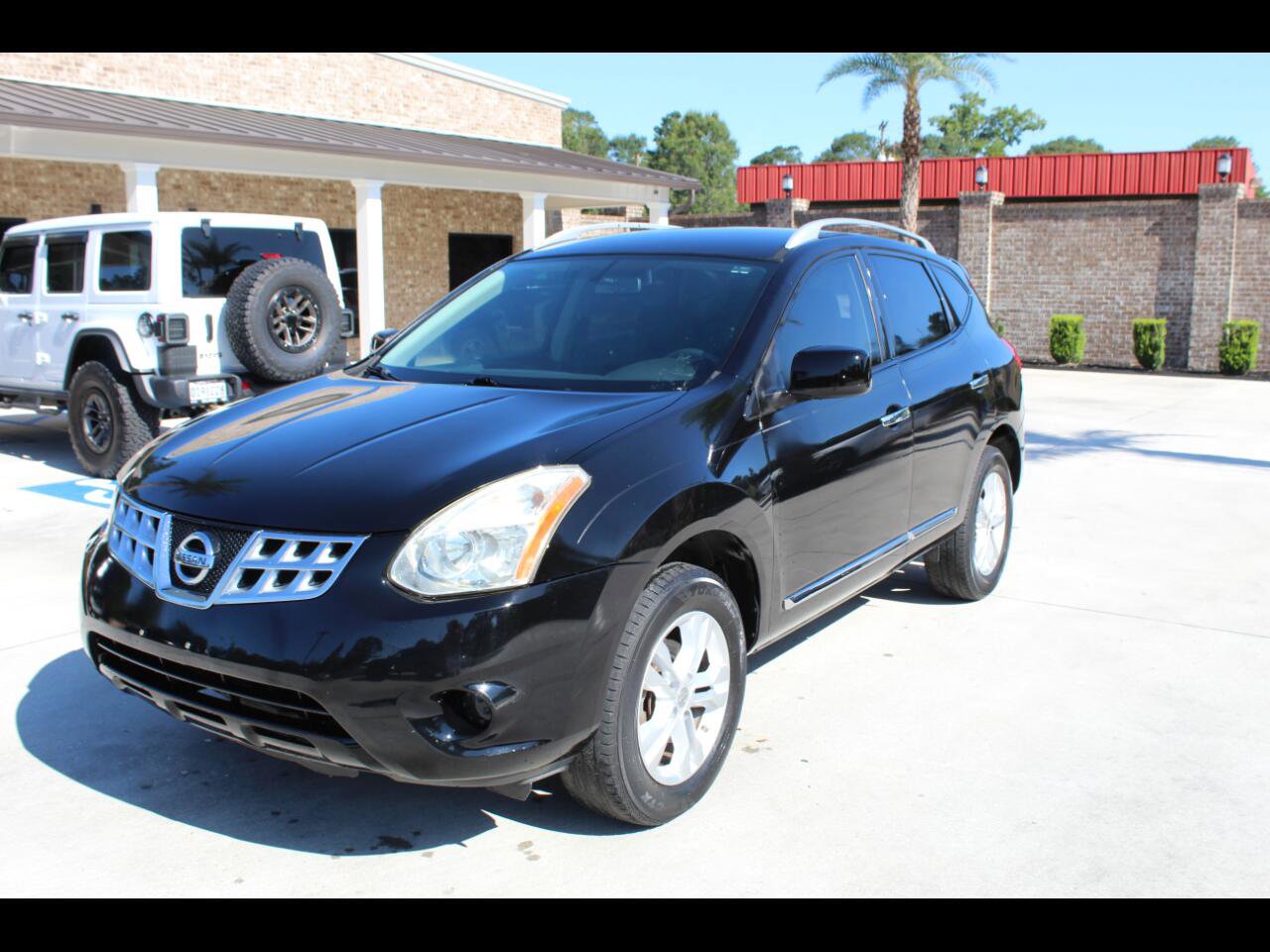 Used 2012 Nissan Rogue SV