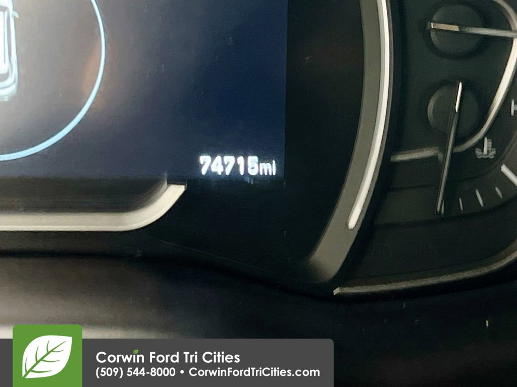 Used 2020 Hyundai Santa Fe Limited AWD/4WD image 2