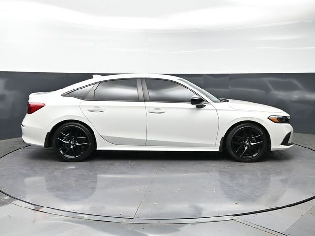 Used 2023 Honda Civic Sport image 4