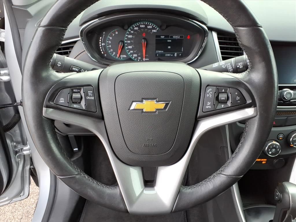 Used 2022 Chevrolet Trax LT w/ Sport Edition image 18