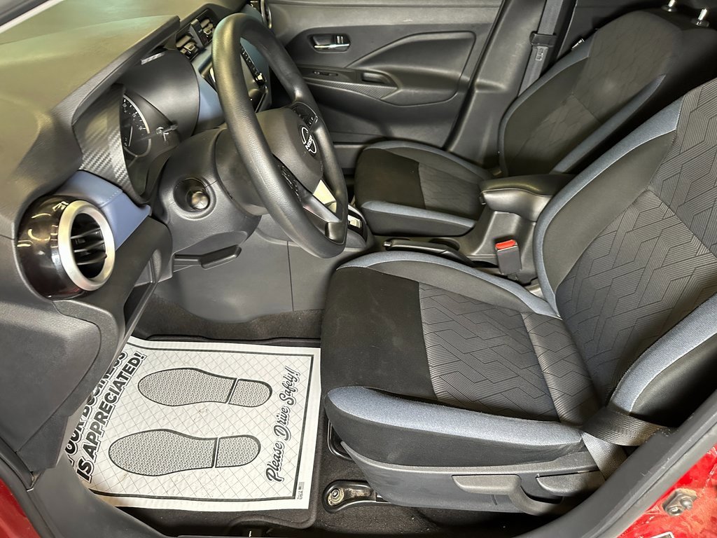 Used 2023 Nissan Versa SV w/ Trunk Package image 19