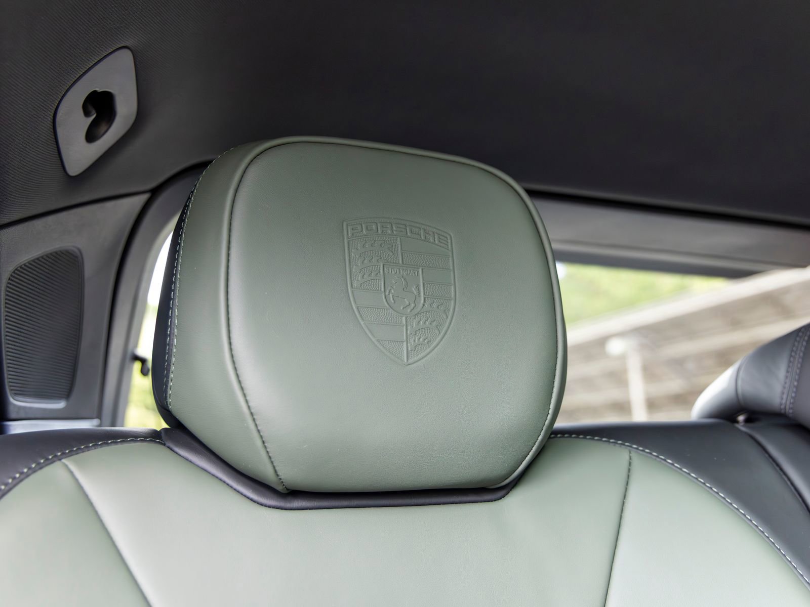 Certified 2024 Porsche Cayenne Coupe image 57