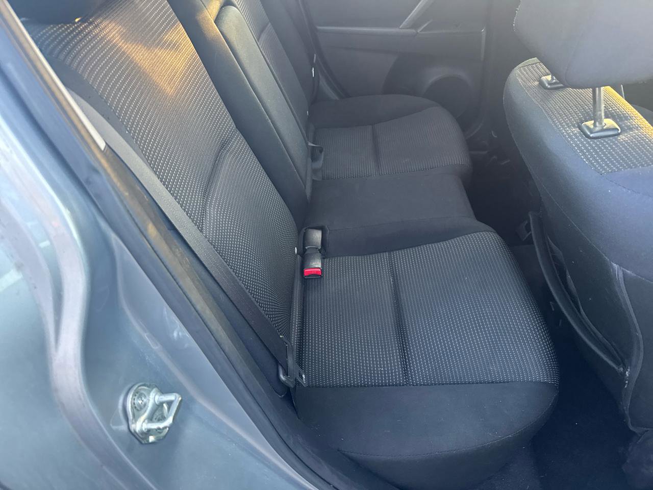 Used 2013 MAZDA MAZDA3 i Touring FWD image 19