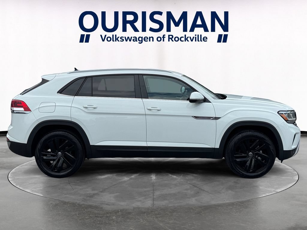 Used 2022 Volkswagen Atlas Cross Sport SE AWD/4WD image 7