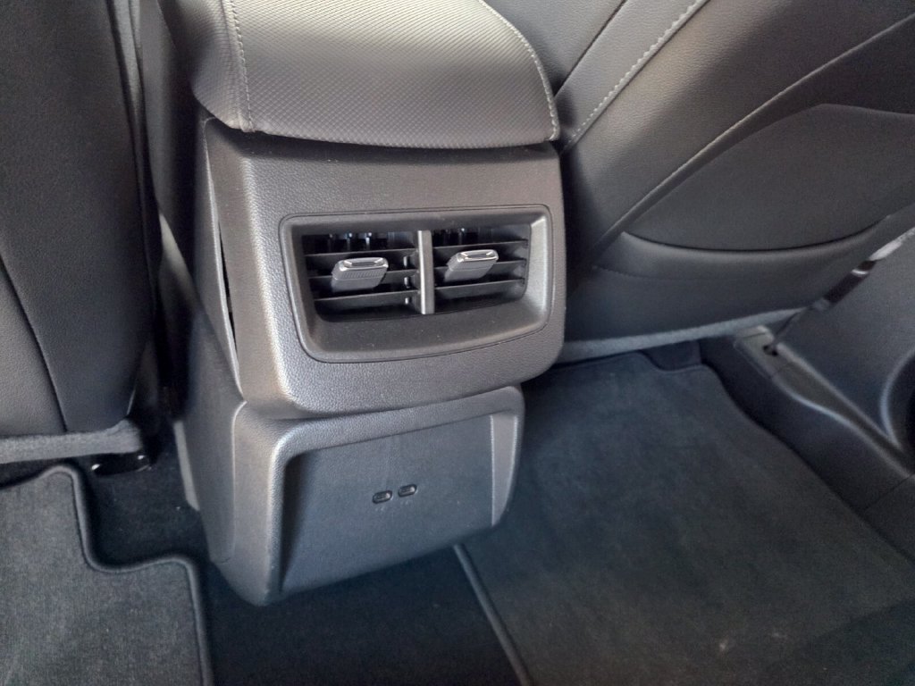 Certified 2024 Chevrolet Equinox EV RS FWD image 8