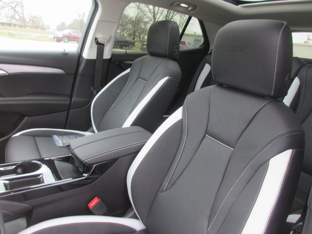 New 2026 Buick Envision Sport Touring image 13