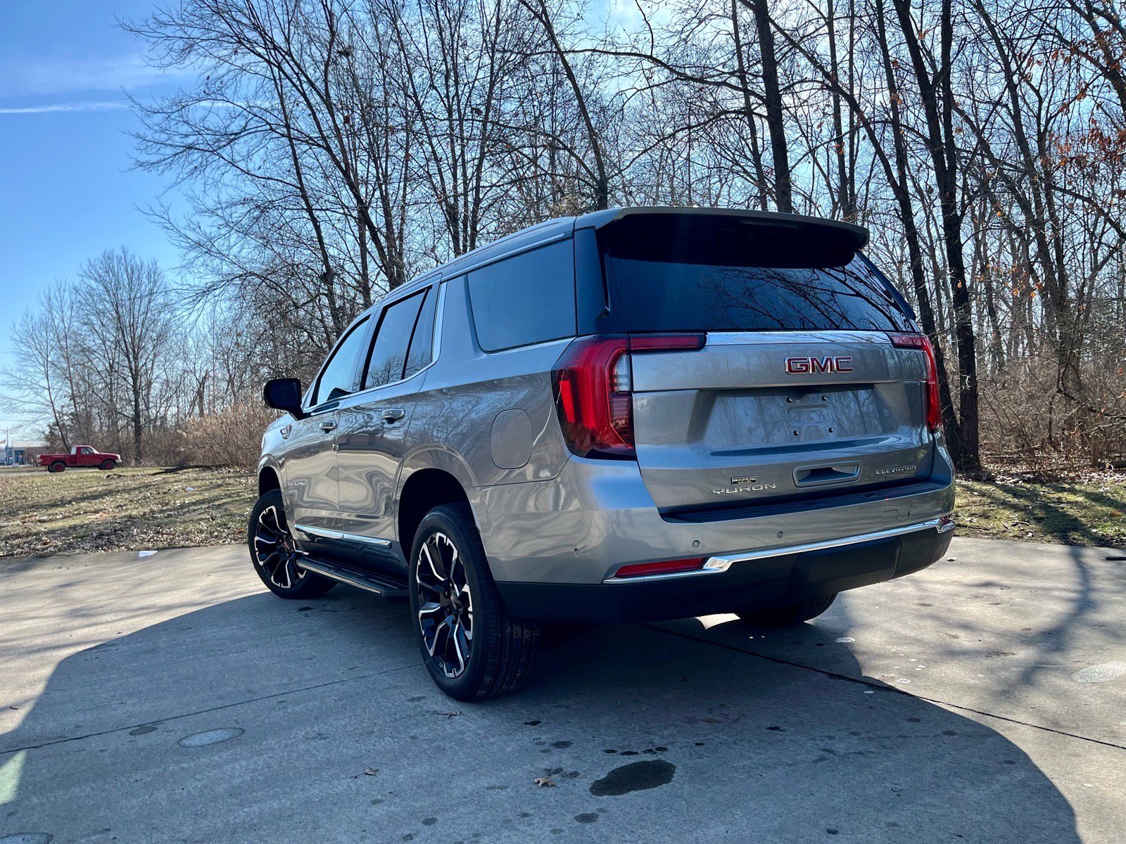 New 2026 GMC Yukon Elevation image 8