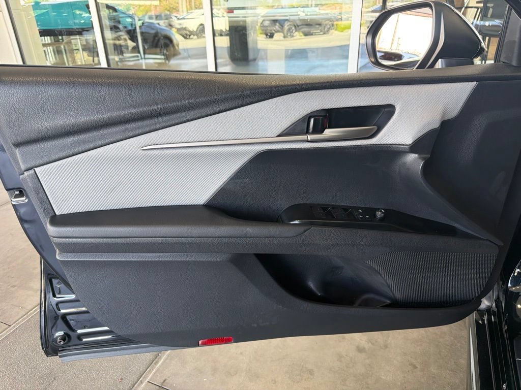 Used 2025 Toyota Camry SE w/ Multimedia Upgrade Package FWD image 18