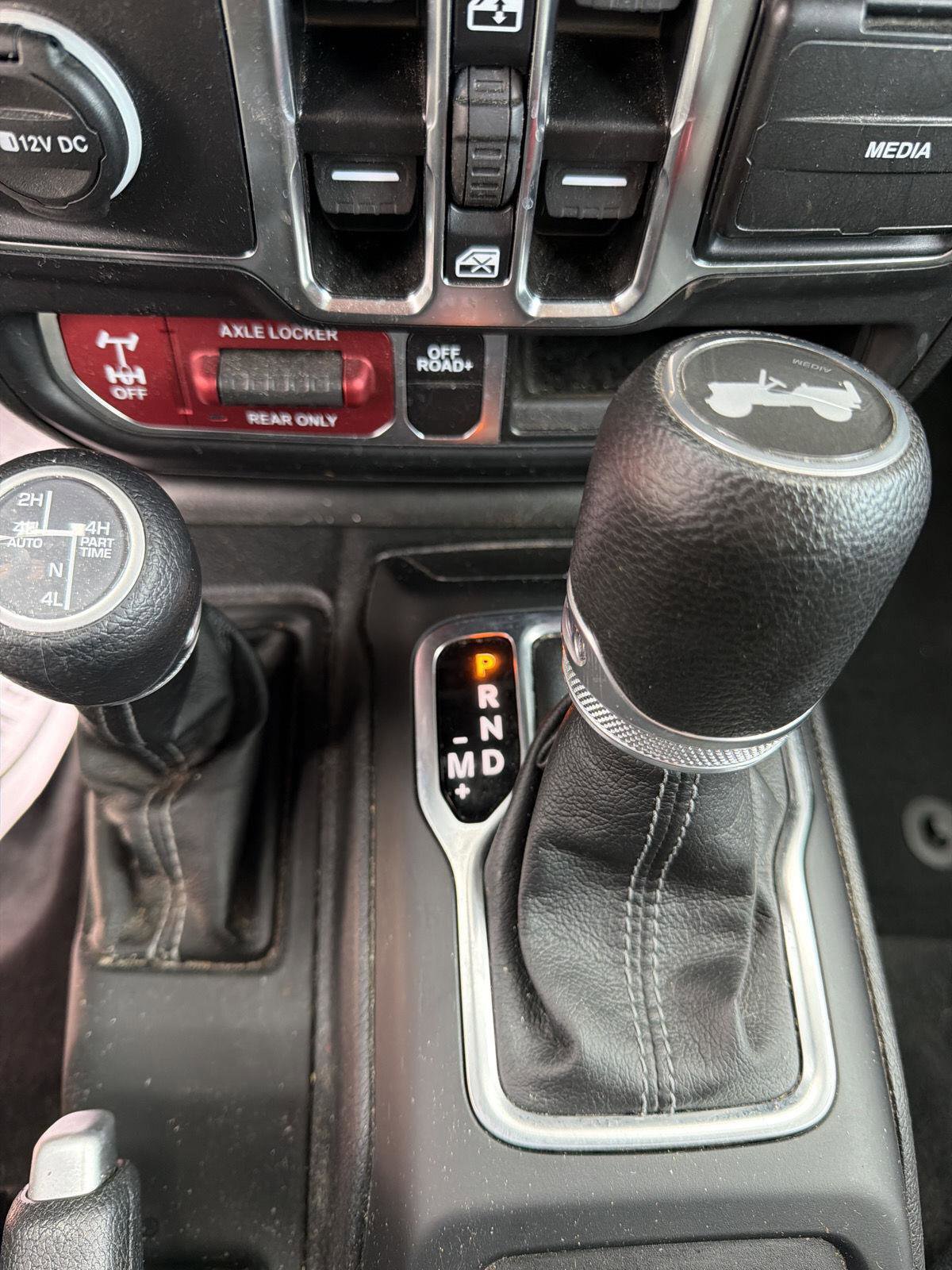 Used 2024 Jeep Wrangler Unlimited AWD/4WD image 18