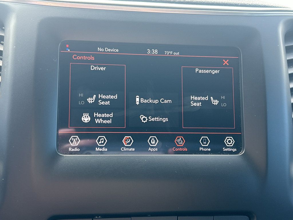 Used 2021 Jeep Cherokee Latitude Plus AWD/4WD image 27