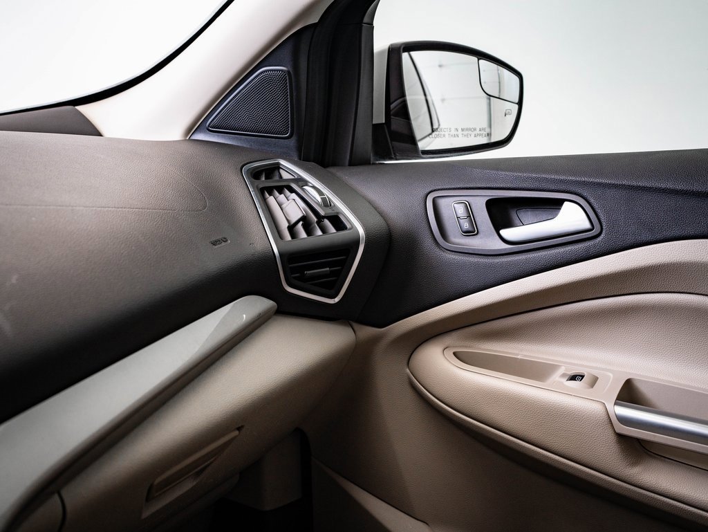 Used 2013 Ford Escape SEL image 34