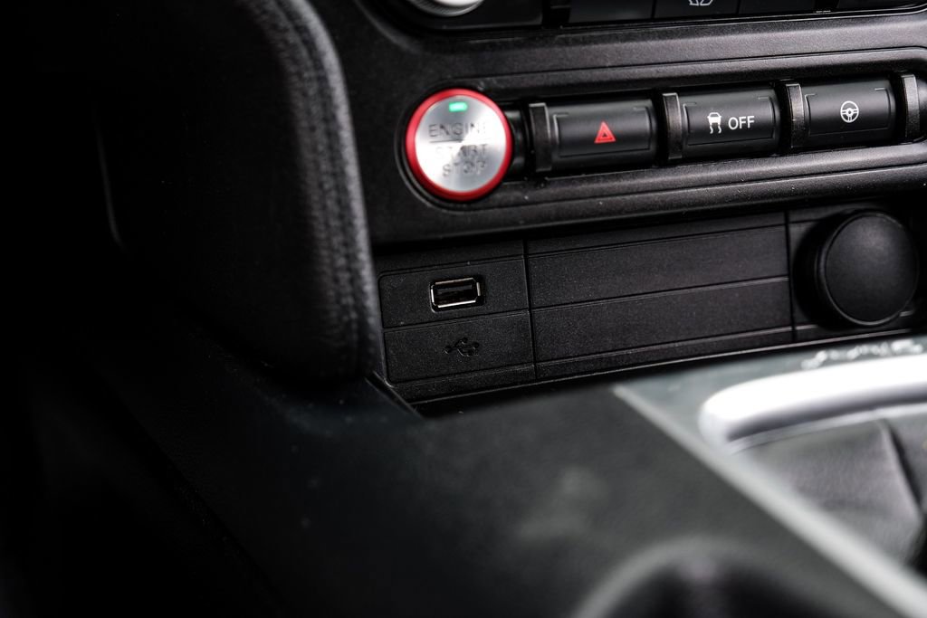 Used 2022 Ford Mustang GT RWD image 25