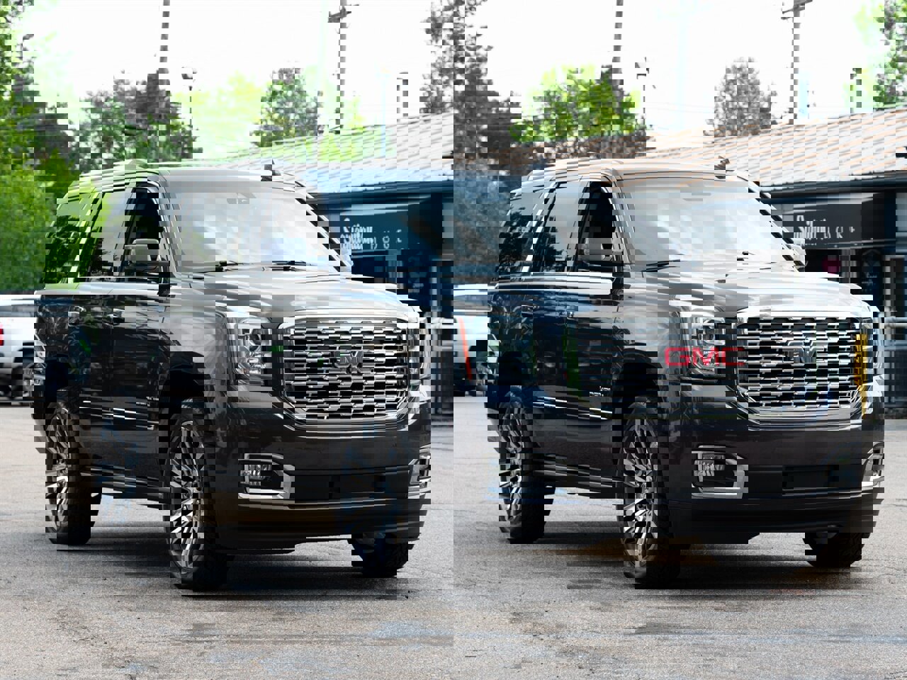 Used 2018 GMC Yukon Denali w/ Denali Ultimate Package image 3