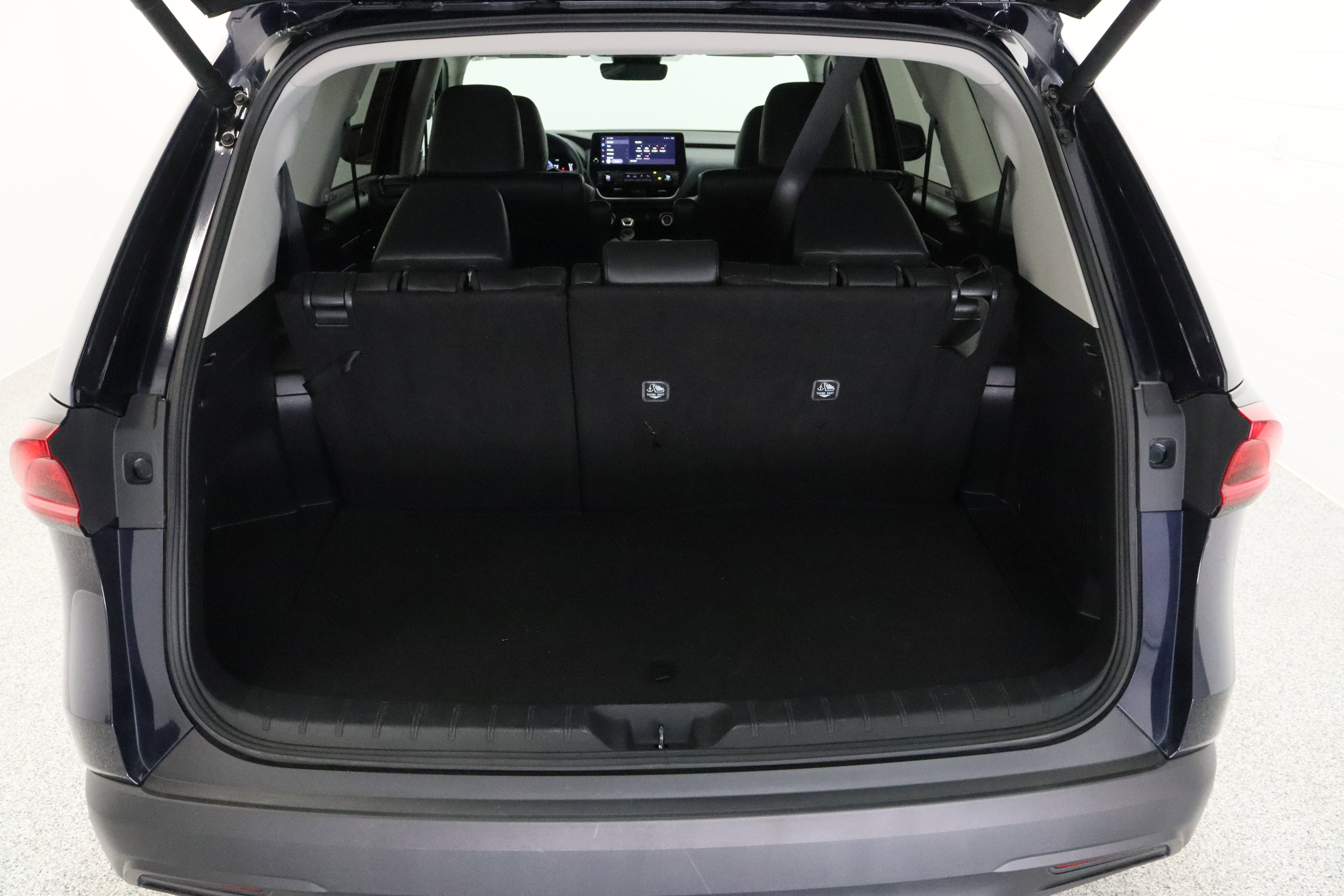 Certified 2025 Toyota Grand Highlander FWD image 34