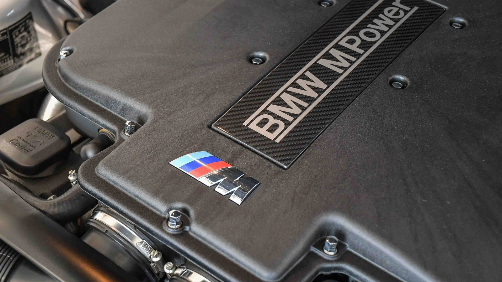 Used 2002 BMW Z8 image 56