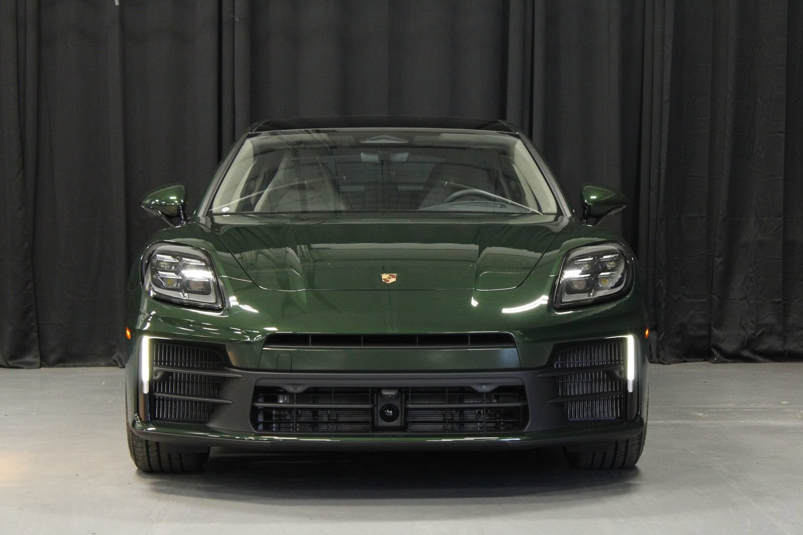 New 2026 Porsche Panamera 4 AWD/4WD image 8
