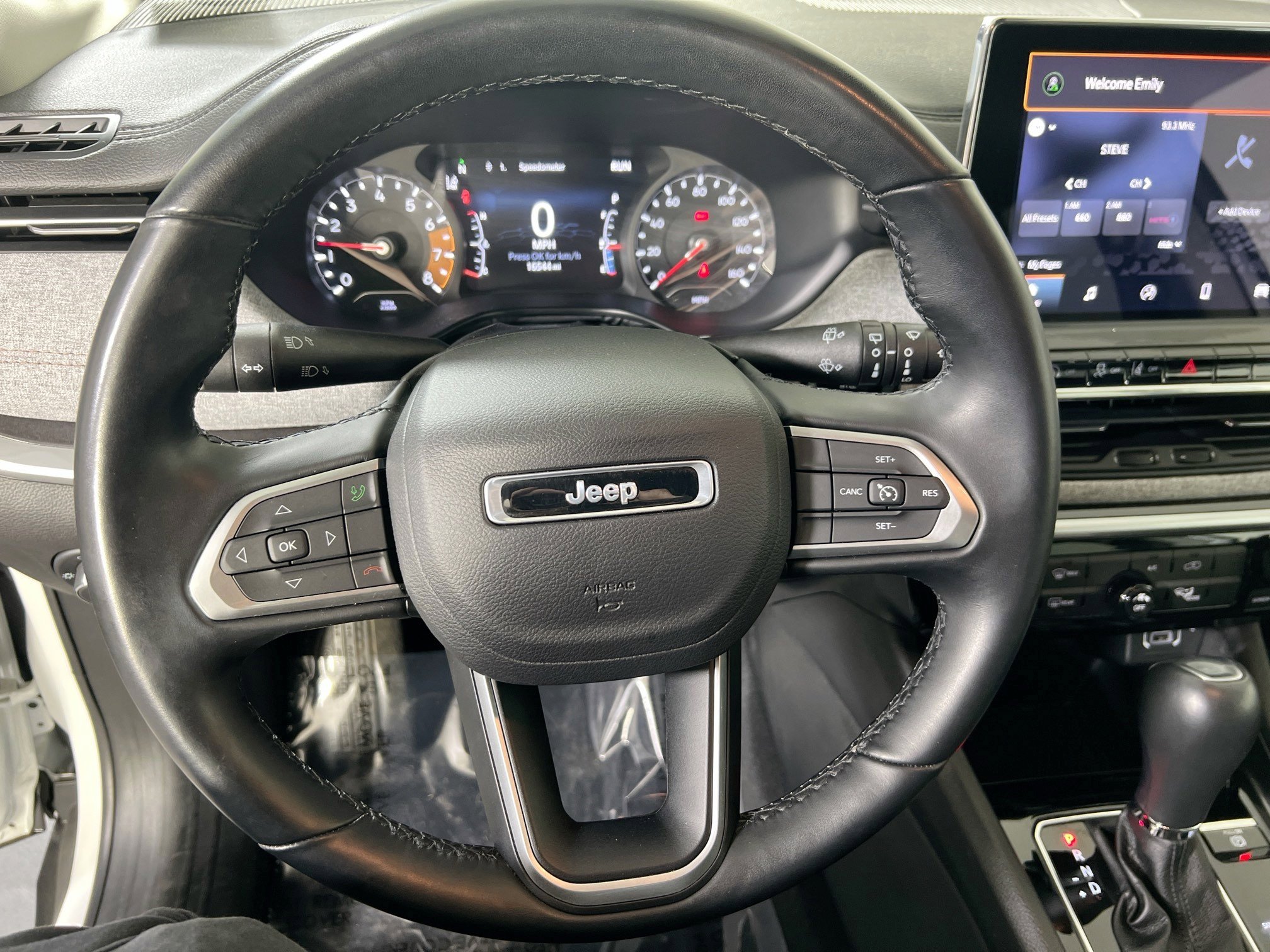 Used 2022 Jeep Compass Latitude w/ Sun and Sound Group image 11