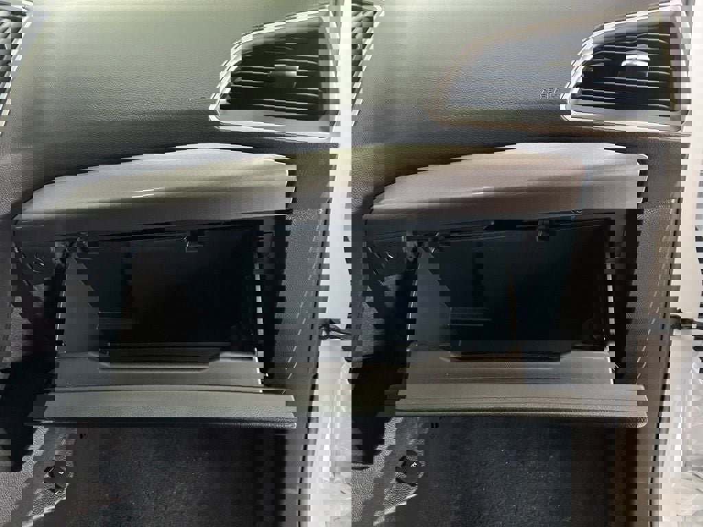 Used 2024 Ford Edge SEL image 25