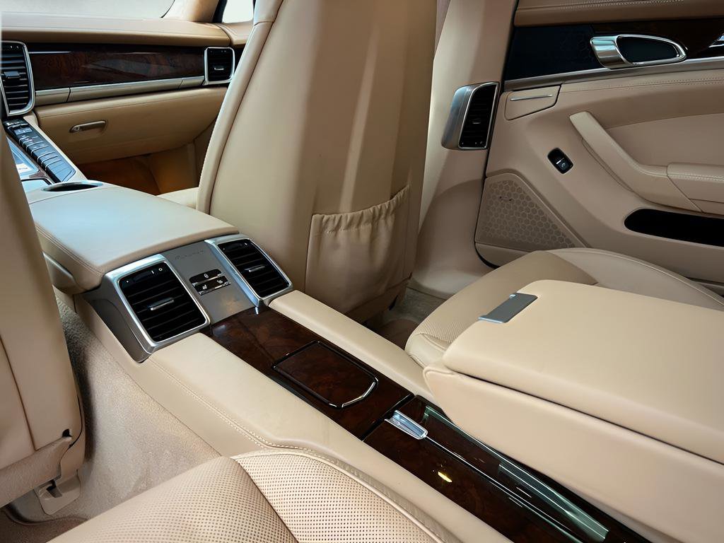 Used 2012 Porsche Panamera Turbo image 19