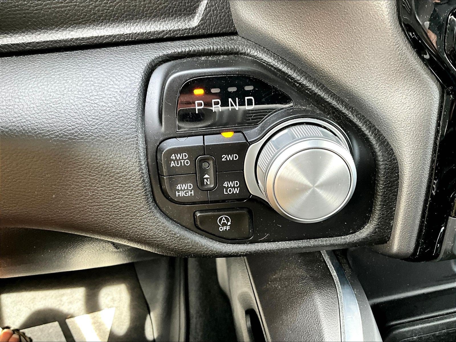Used 2024 RAM 1500 Laramie AWD/4WD image 39