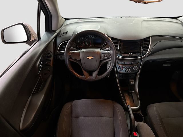 Used 2018 Chevrolet Trax LS image 21