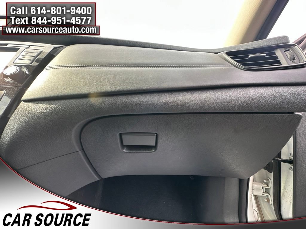 Used 2017 Nissan Rogue SL w/ SL Premium Package AWD/4WD image 30