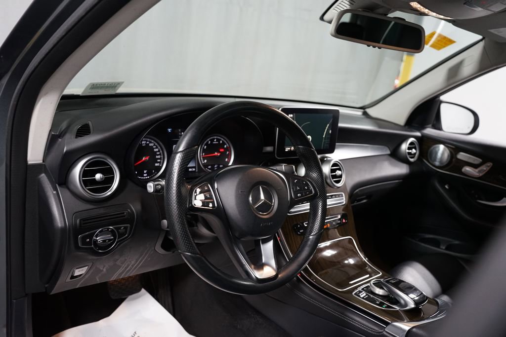 Used 2016 Mercedes-Benz GLC 300 image 11