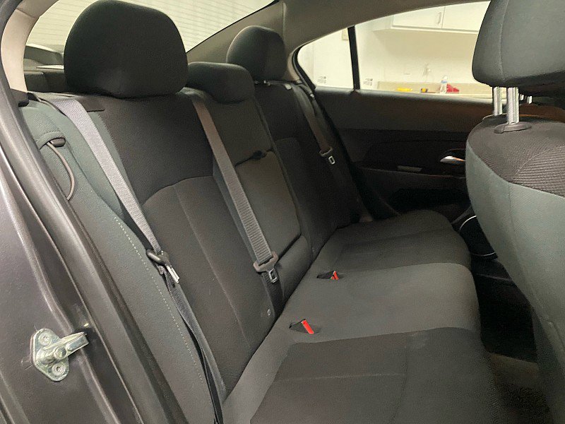 Used 2011 Chevrolet Cruze LT image 13