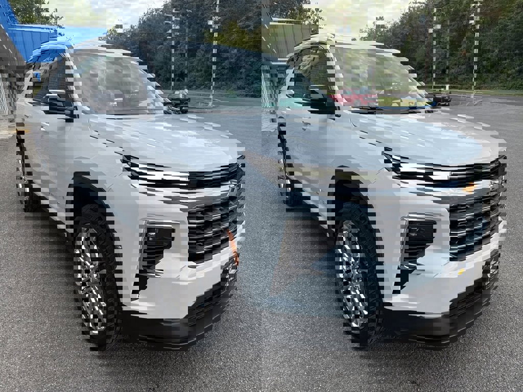 New 2026 Chevrolet Traverse LT w/ LPO, Floor Liner Package image 14