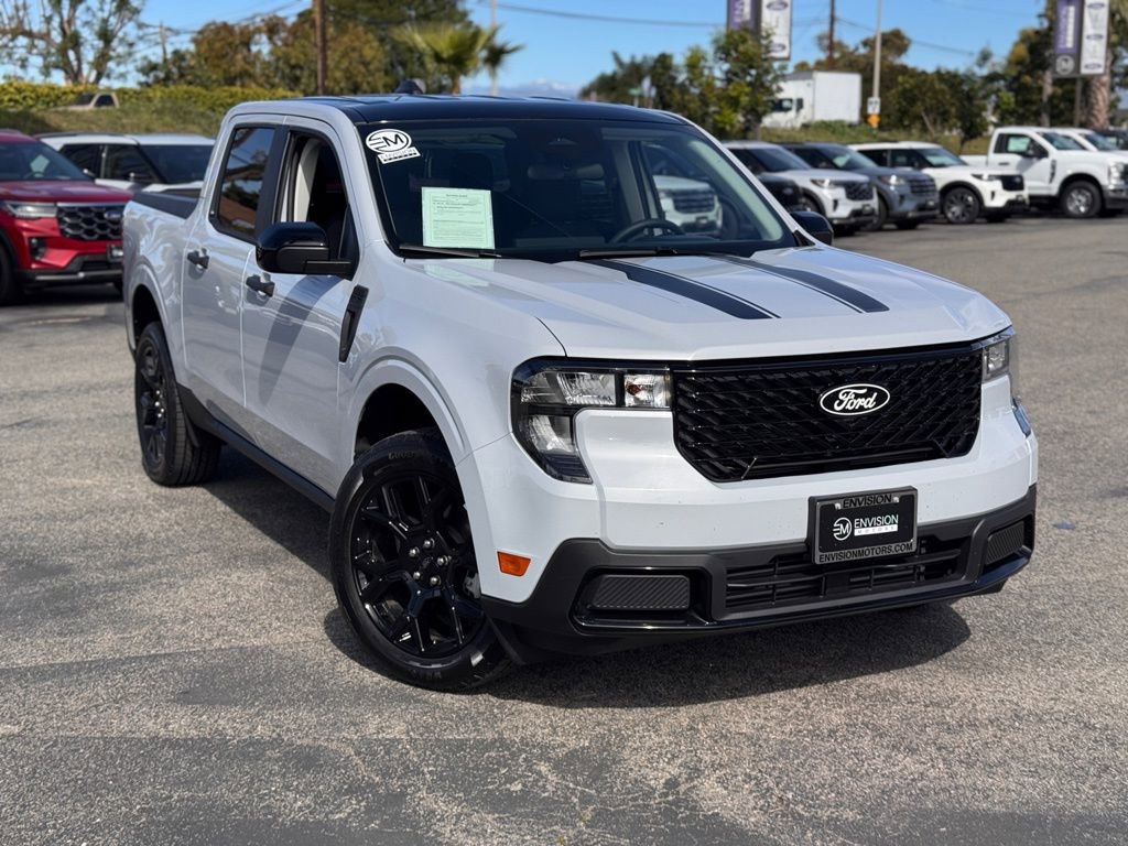 Used 2025 Ford Maverick XLT w/ Black Appearance Package image 2