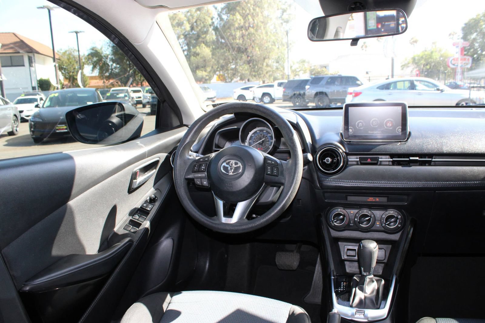 Used 2018 Toyota Yaris iA FWD image 27