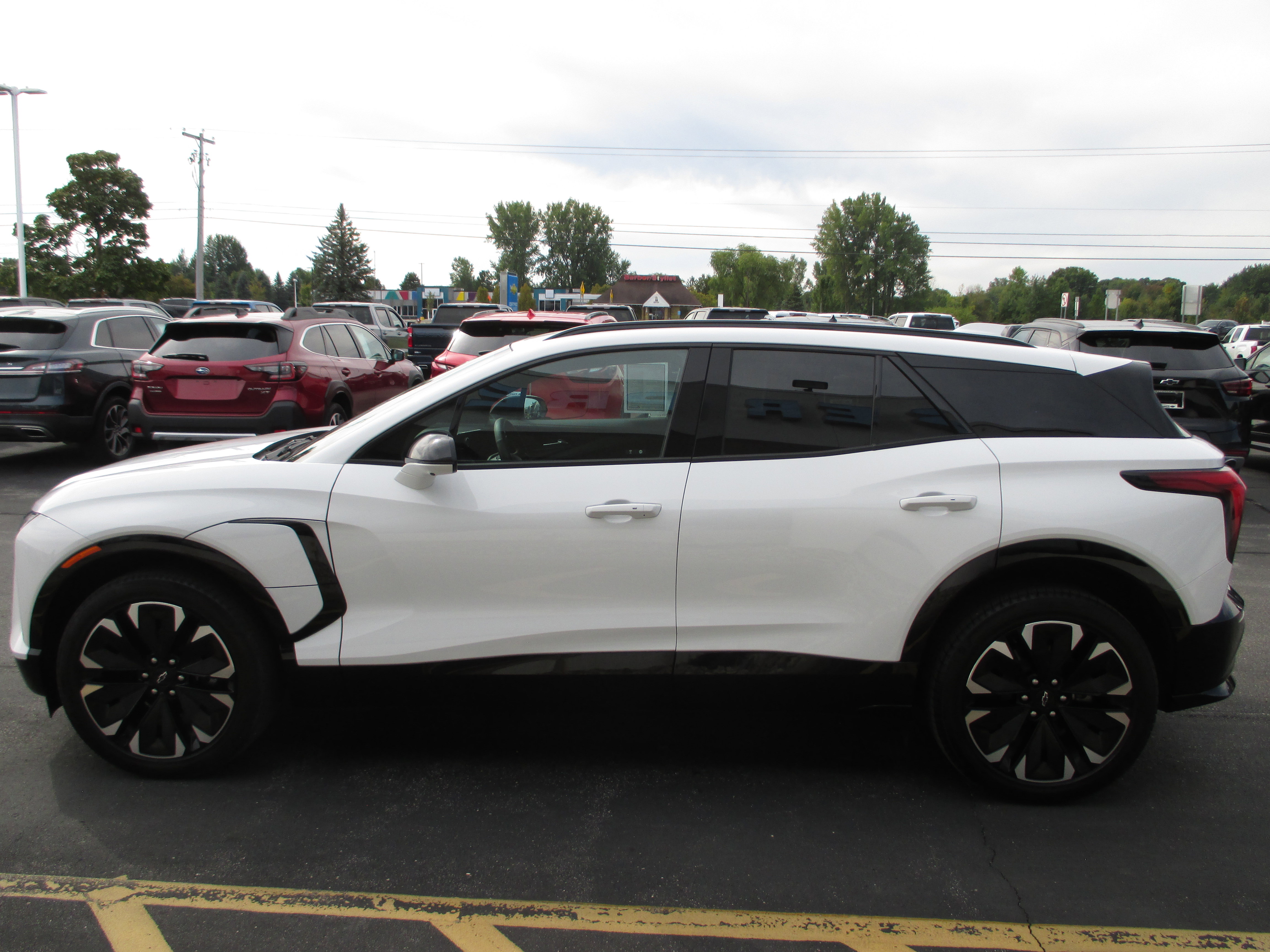 Used 2024 Chevrolet Blazer EV RS image 6