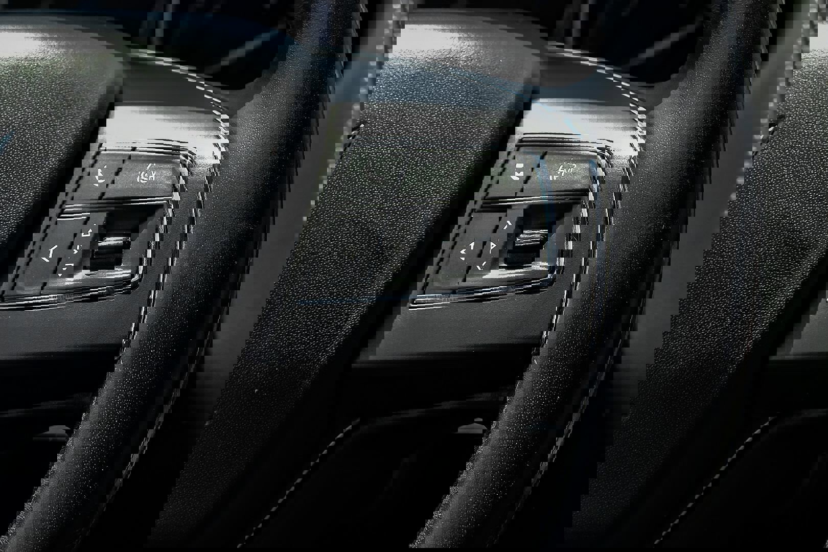 Used 2019 Maserati Levante S GranLusso image 19