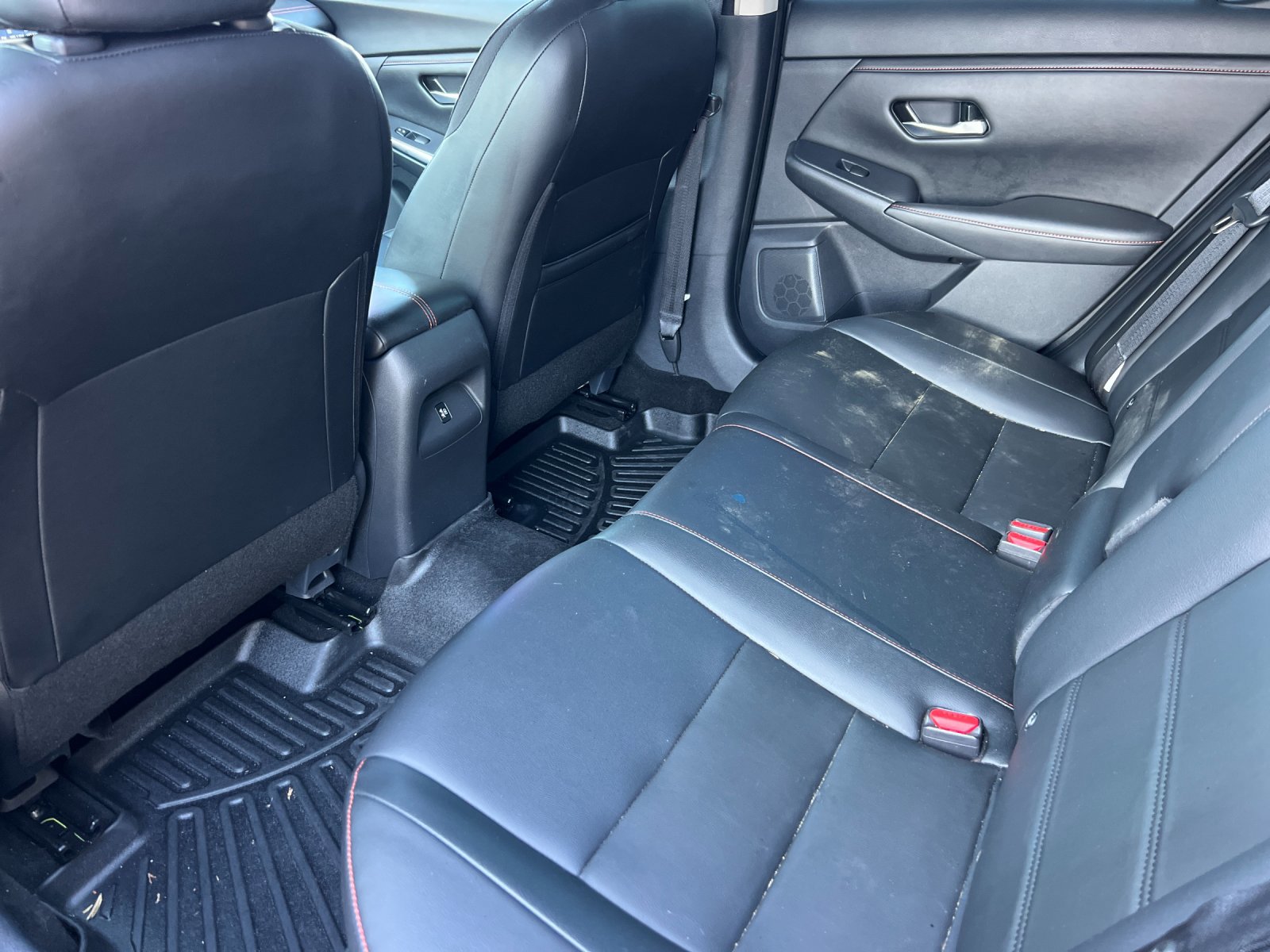 Used 2024 Nissan Sentra SR w/ SR Premium Package image 11