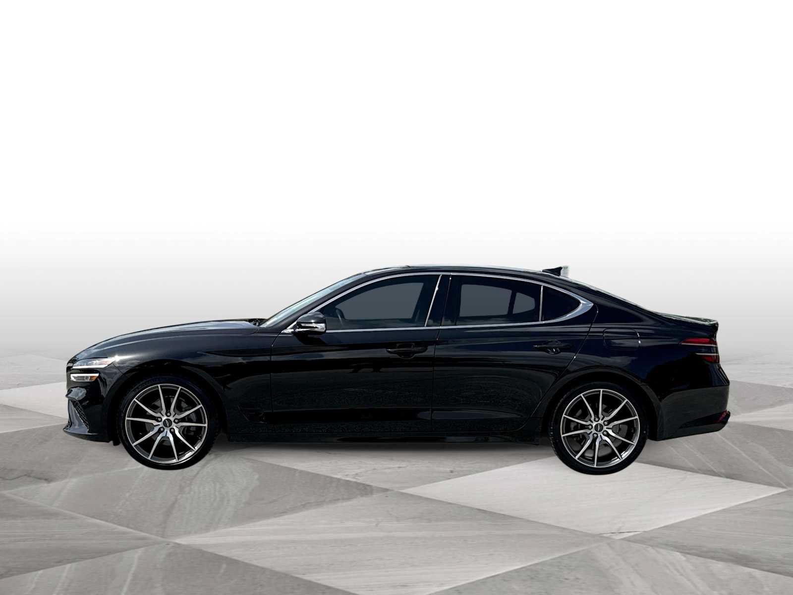 Used 2023 Genesis G70 2.0T RWD image 5
